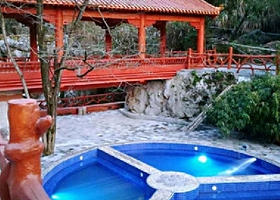 茂林温泉浴庄园