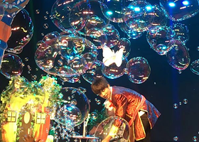 蟹岛光影科技与未来游乐园