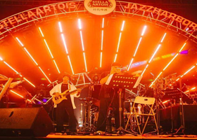 南昌国体中心2018黑米音乐节