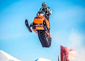 苍狼白鹿运动基地