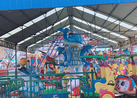 郑州动物园内水旋风翘翘板