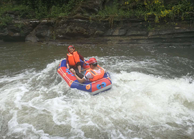 龙潭溪漂流