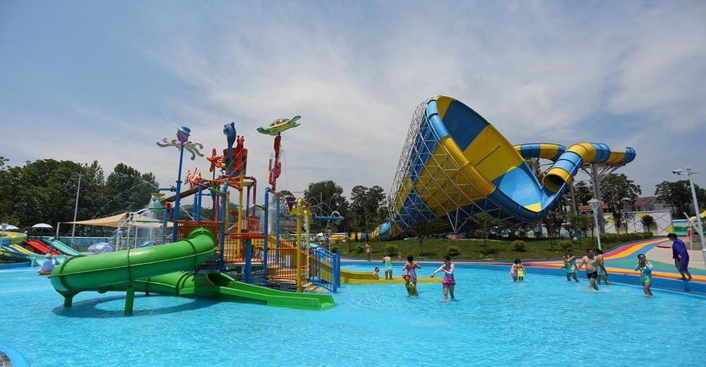 安康未来水世界周末日场成人票