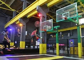 蹦床达人主题乐园