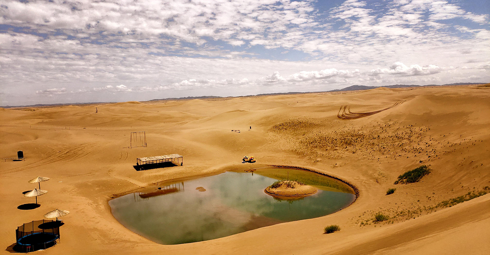 宁夏腾格里沙漠 沙坡头一日游(含门票 中餐 酒店接 送脖套)