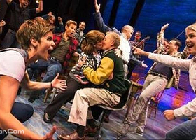 纽约百老汇《自远方来》