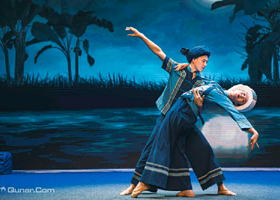 《寻梦万峰林》演出