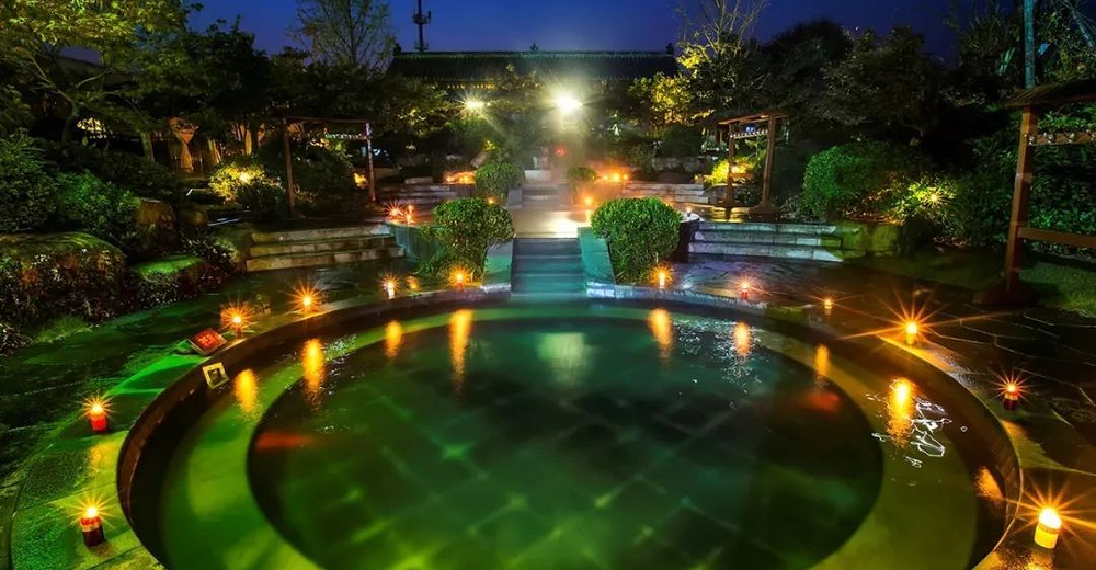 航空小镇温泉亲子票(1大1小)