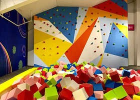 苏州欢跳·酷跳蹦床公园（新区店）