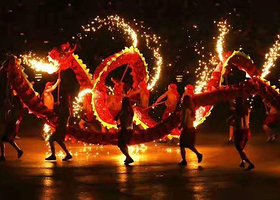 安仁非遗铜梁火龙展演