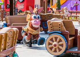 胡迪牛仔嘉年华