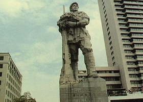 广州解放纪念像
