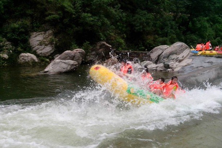 王屋山漂流旅游