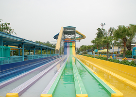 洛阳亚龙湾水上乐园