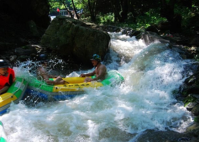 黄大仙峡谷漂流
