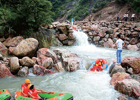 雁荡五虎山漂流