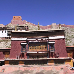 萨迦文化旅游区