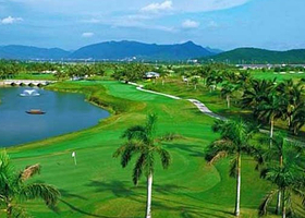 南丽湖高尔夫俱乐部