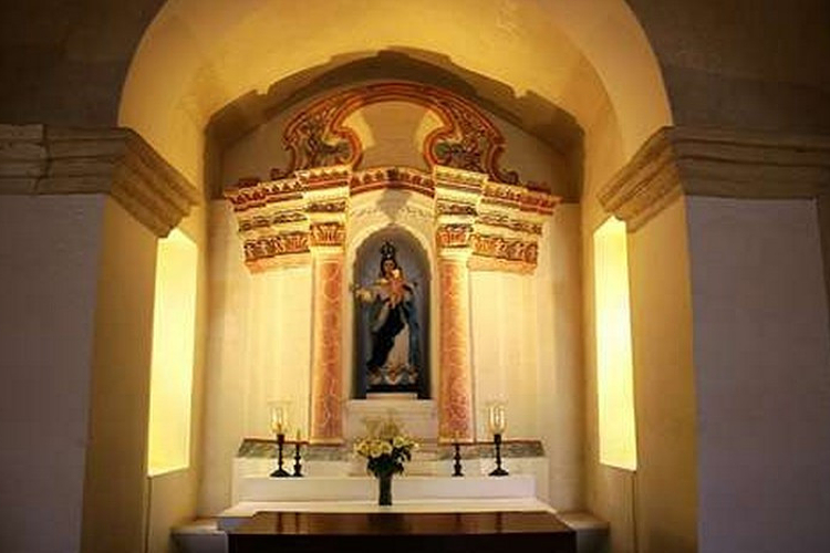 圣母雪地殿教堂旅游