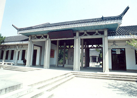 杨根思烈士陵园