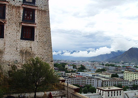 西藏革命展览馆