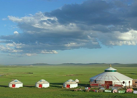 兴安蒙古包旅游村