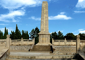 三河坝烈士纪念碑