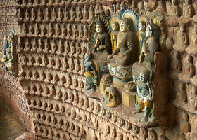 花置寺摩崖造像