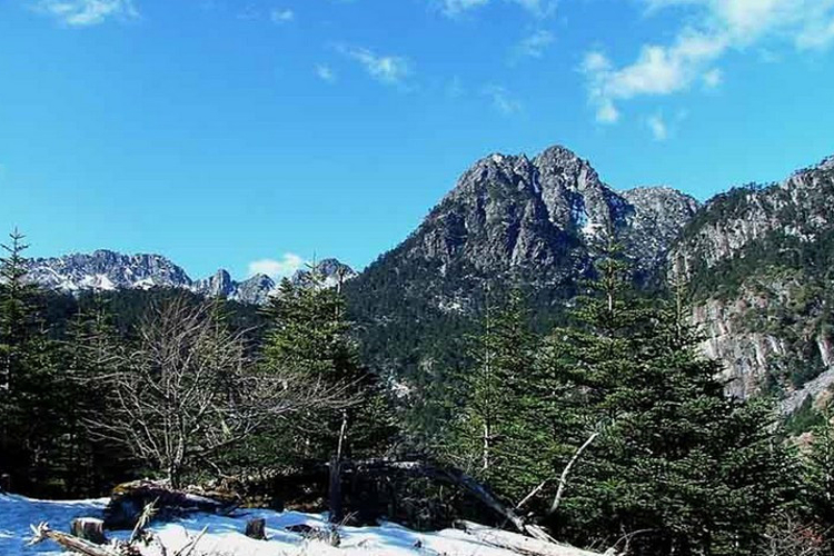 螺髻山群英大峡谷旅游