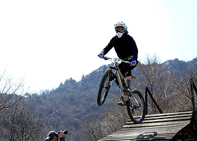 麟道山地车主题公园