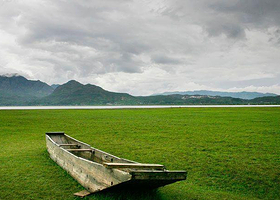 拉市海竹筏逍遥游