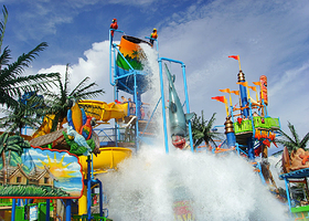 尧山亚龙湾水上乐园