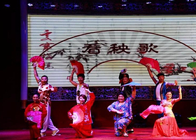 青岛民众二人转演艺大舞台