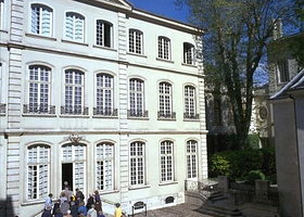 丝绸和装饰艺术博物馆