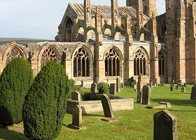 梅尔罗斯修道院