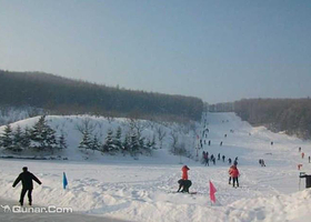 花果山庄滑雪场
