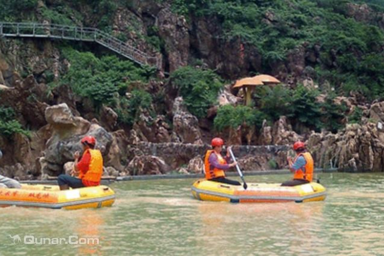 麒麟洞漂流旅游