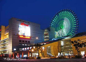 摩天轮游乐购物中心