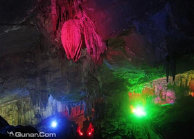 大西江玫瑰岩旅游度假村