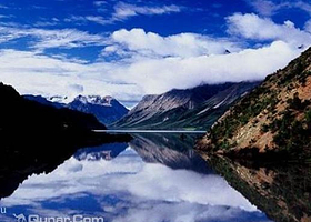 曲典尼玛观相湖