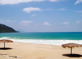 新浪海滨浴场度假村