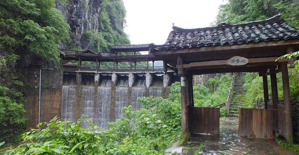 (山江博物馆 苗人谷 土匪洞) 风雨苗疆民俗篝火晚会