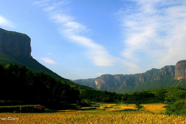 景星岩旅游