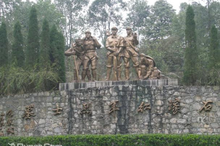红军烈士墓旅游