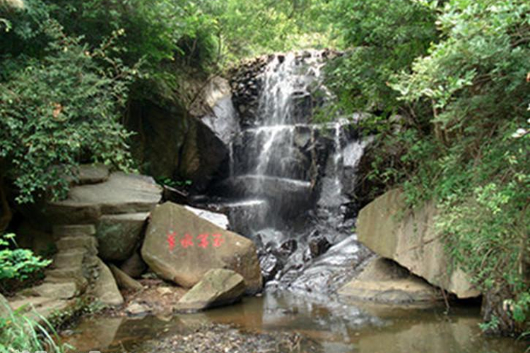 武陵岩奇侠风景区旅游