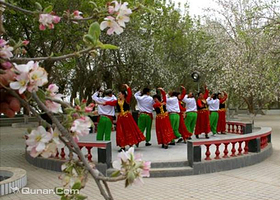 木卡姆民俗风情度假村