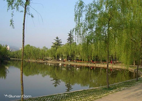 石河子人民公园