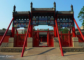 加尔法尼亚纳堡