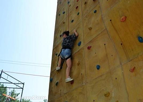 泰斗天下拓展俱乐部