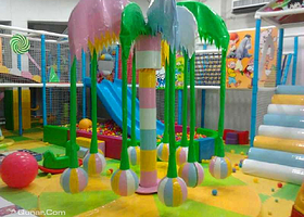 小淘气儿童游乐园